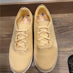 Skechers Goga Mat Gen5 Yellow Knit Floral Insole slide on Sneakers
